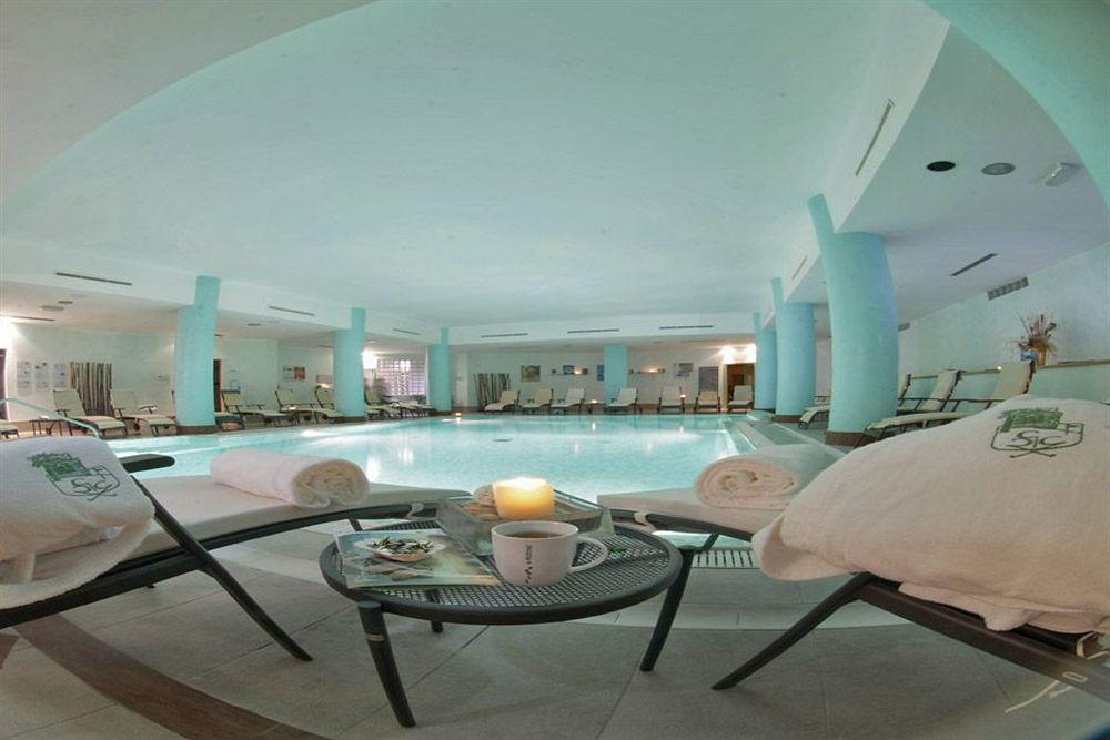 Castellaro Golf Hotel